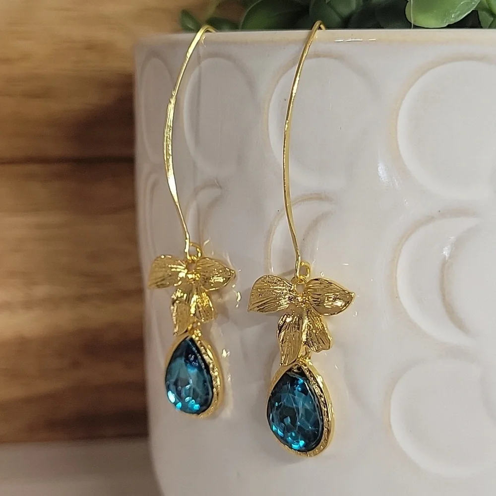 LILY TOPAZ LONG DROP EARRINGS - Picture 5 of 9